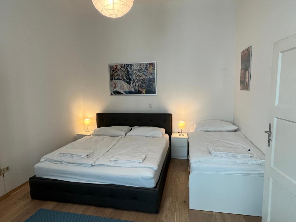 Stylish Apt Near Urania 1Br Apartment Vienna Exterior photo