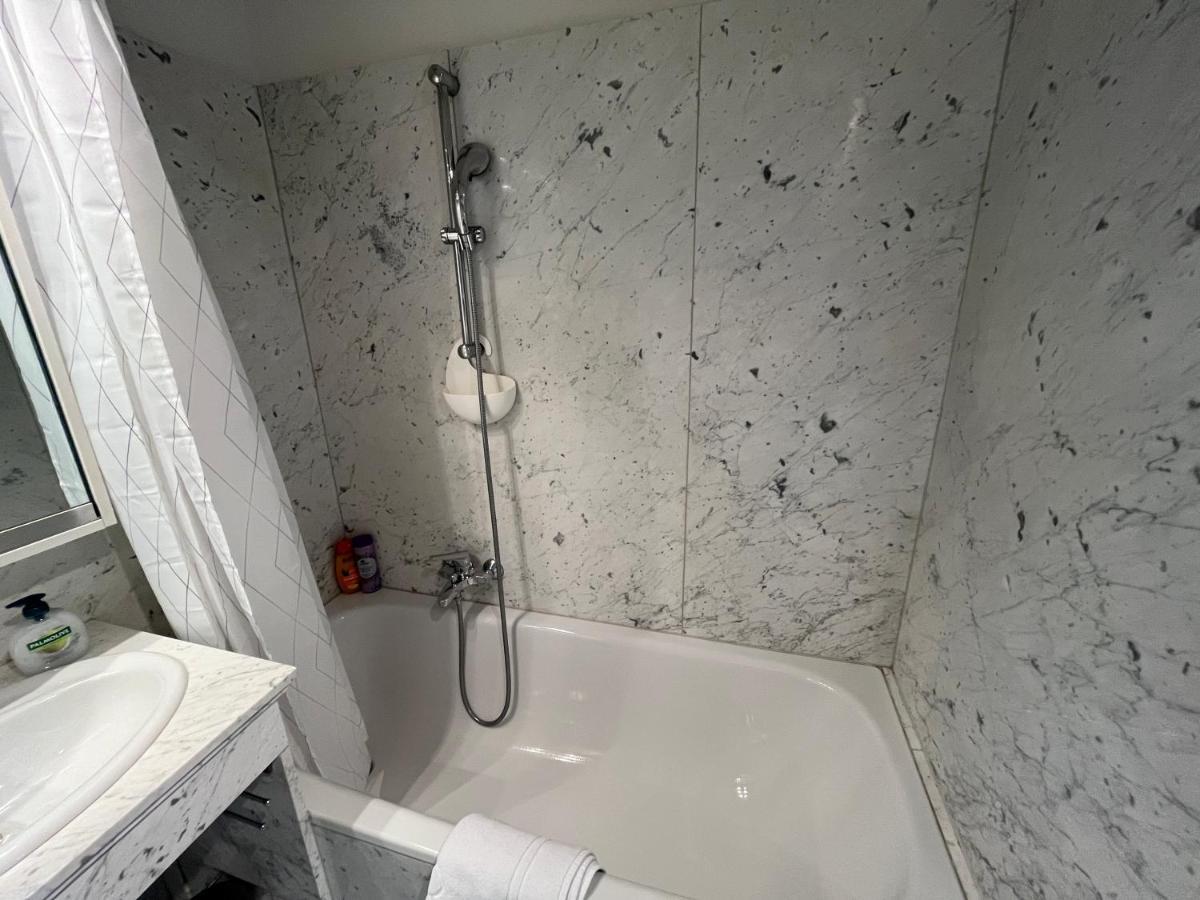 Stylish Apt Near Urania 1Br Apartment Vienna Exterior photo